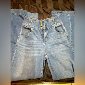 SHYANNE STRAIGHT LEG MULTI BUTTON UP JEANS